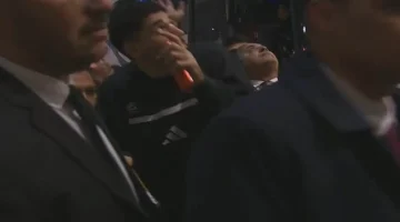 جماهير الترجي تحاصر بعثة الأهلي فور وصول الفريق إلى ملعب رادس التونسي